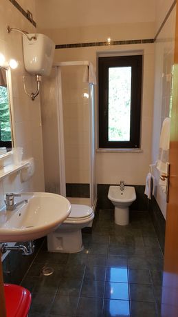 Imagen de la habitación del Hotel del Lago Ampollino. Foto 12