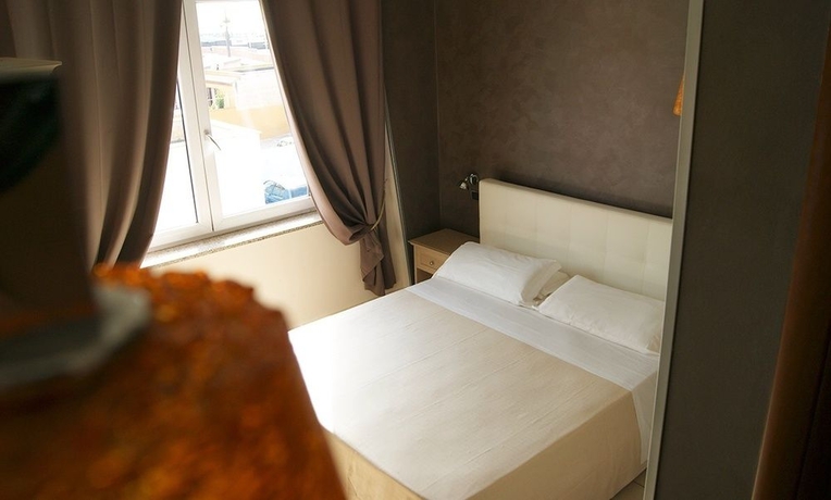 Imagen de la habitación del Hotel del Mare, Aeropuerto de Roma-Fiumicino. Foto 7