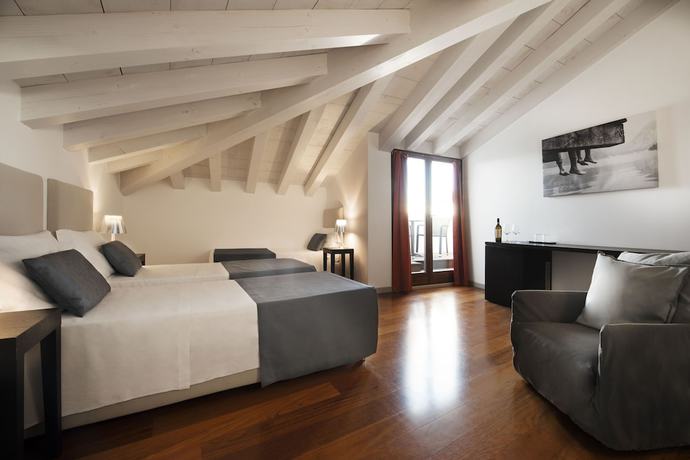 Imagen de la habitación del Hotel del Porto, Torri Del Benaco. Foto 4