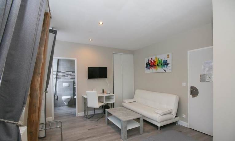 Imagen de la habitación del Hotel des 2 Nations. Foto 5