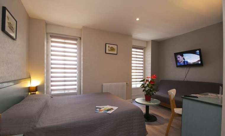 Imagen de la habitación del Hotel des 2 Nations. Foto 11