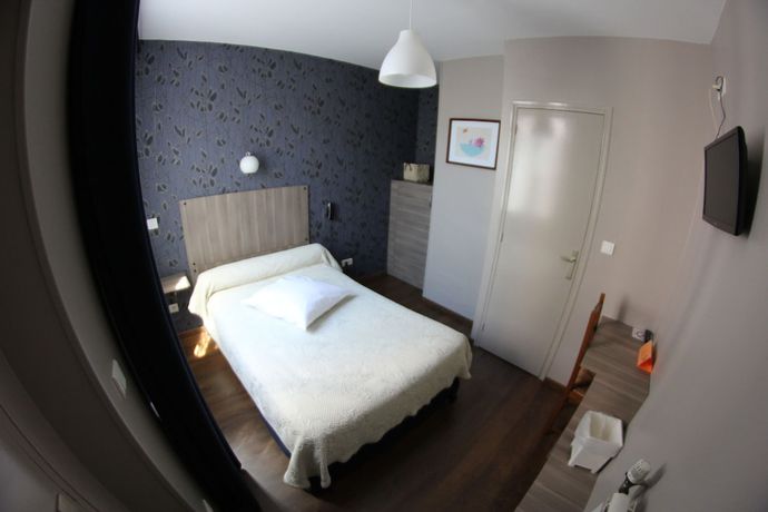 Imagen de la habitación del Hotel des Arts, Montpellier. Foto 5