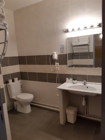 Imagen de la habitación del Hotel des Arts, Montpellier. Foto 12