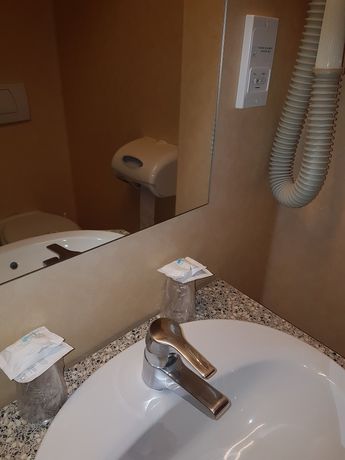 Imagen de la habitación del Hotel des Bords de l'Ill. Foto 6