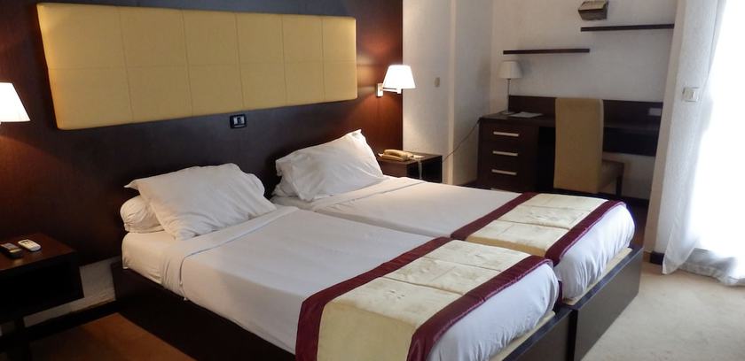 Imagen de la habitación del Hotel des Deputes. Foto 6