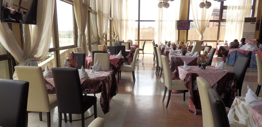 Imagen del bar/restaurante del Hotel des Deputes. Foto 3