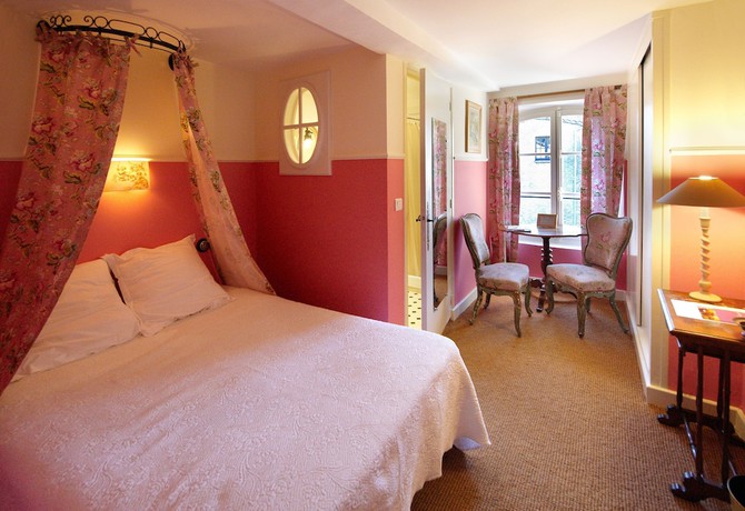 Imagen de la habitación del Hotel des Deux Rocs. Foto 9