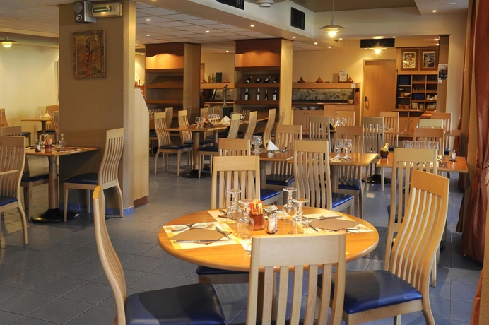 Imagen del bar/restaurante del Hotel des Victoires by Sonih. Foto 4