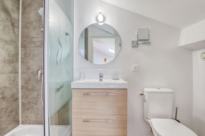 Imagen de la habitación del Hotel des Voyageurs, Burdeos. Foto 4