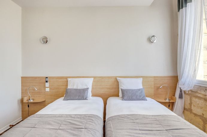 Imagen de la habitación del Hotel des Voyageurs, Burdeos. Foto 18