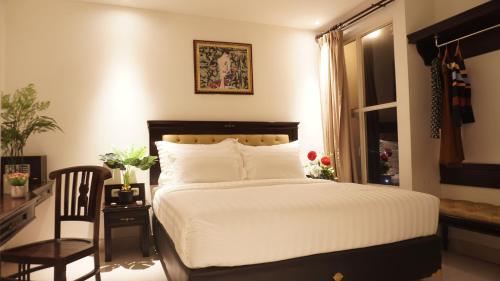 Imagen general del Hotel d\'primahotel Pattimura Makassar. Foto 4