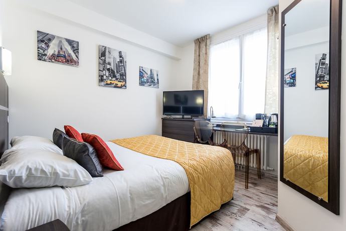 Imagen de la habitación del Hotel du Centre, Gramat. Foto 15