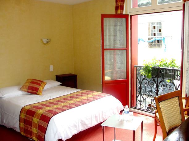 Imagen de la habitación del Hotel du Chateau, Vitre. Foto 2