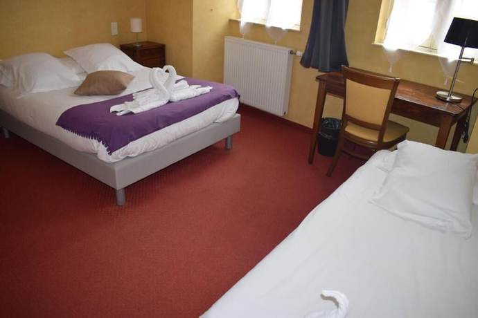 Imagen de la habitación del Hotel du Chateau, Vitre. Foto 13