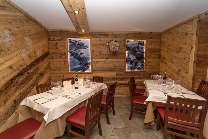 Imagen del bar/restaurante del Hotel du Col. Foto 3