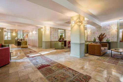 Imagen general del Hotel du Golf, Pont Royal. Foto 4