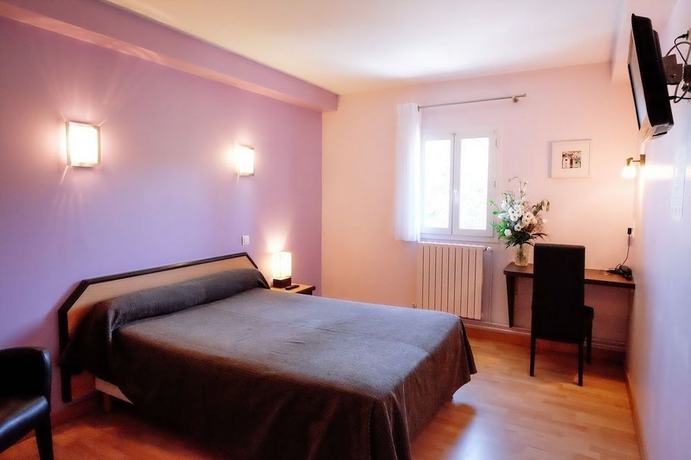 Imagen de la habitación del Hotel du Lauragais. Foto 15