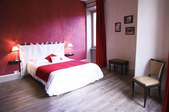 Imagen de la habitación del Hotel du Midi, ANNONAY. Foto 18
