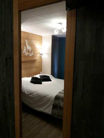 Imagen de la habitación del Hotel du Midi, Th&ocirc;nes. Foto 6