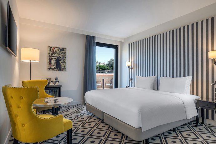 Imagen de la habitación del Hotel du Roi & Spa by SOWELL COLLECTION. Foto 9