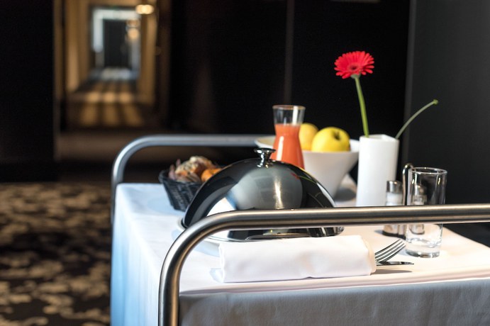 Imagen de la habitación del Hotel du Roi & Spa by SOWELL COLLECTION. Foto 10