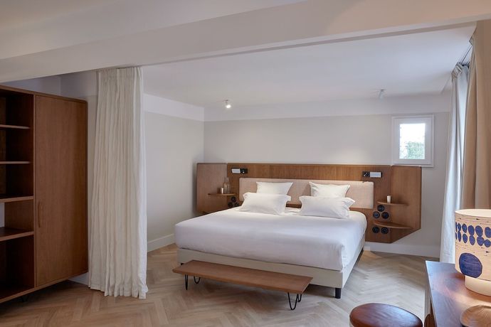 Imagen de la habitación del Hotel du Sentier. Foto 3