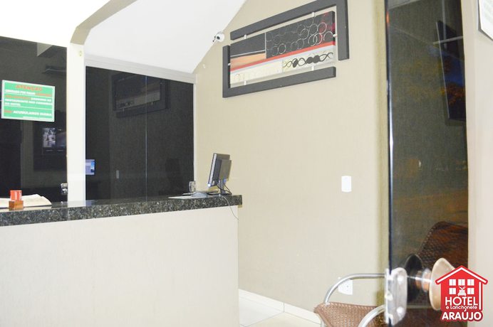 Imagen de los interiores del Hotel e Lanchonete Ara&uacute;jo. Foto 19