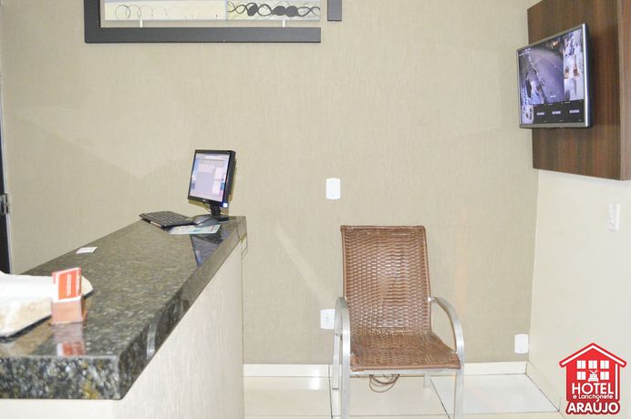 Imagen de los interiores del Hotel e Lanchonete Ara&uacute;jo. Foto 20