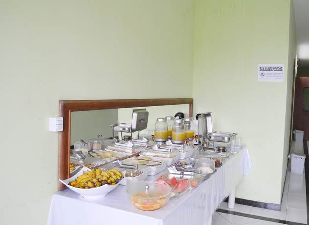 Imagen del bar/restaurante del Hotel e Lanchonete Ara&uacute;jo. Foto 3