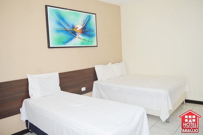Imagen de la habitación del Hotel e Lanchonete Ara&uacute;jo. Foto 13