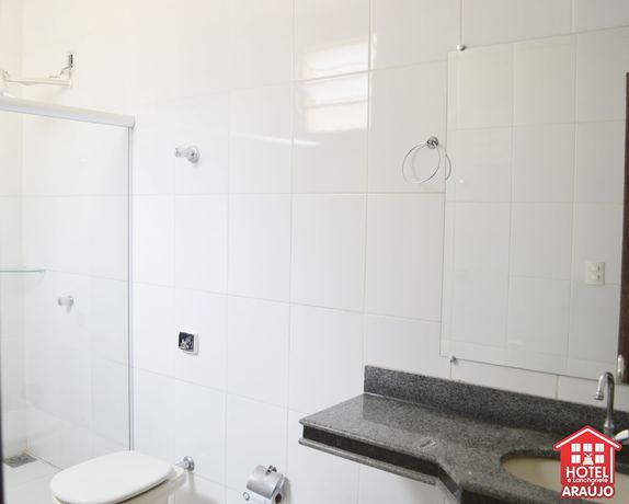 Imagen de la habitación del Hotel e Lanchonete Ara&uacute;jo. Foto 14