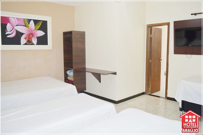 Imagen de la habitación del Hotel e Lanchonete Ara&uacute;jo. Foto 15