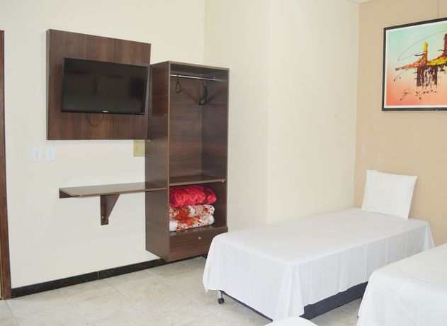Imagen de la habitación del Hotel e Lanchonete Ara&uacute;jo. Foto 17