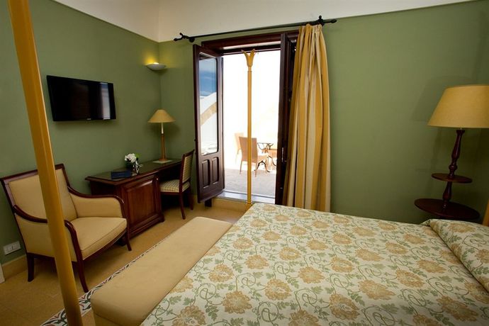 Imagen de la habitación del Hotel e Resort Villa Favorita. Foto 7