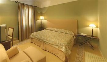 Imagen de los exteriores del Hotel e Resort Villa Favorita. Foto 14