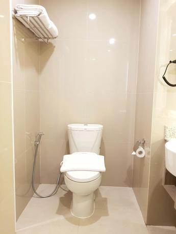 Imagen de la habitación del Hotel eL Hotel Yogyakarta Malioboro. Foto 6