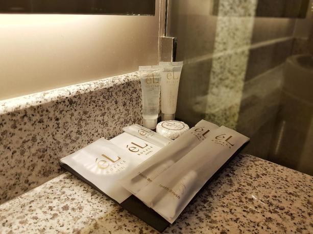 Imagen de la habitación del Hotel eL Hotel Yogyakarta Malioboro. Foto 7