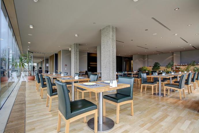 Imagen del bar/restaurante del Hotel eXo Fly Level 4 Stuttgart-Flughafen. Foto 5