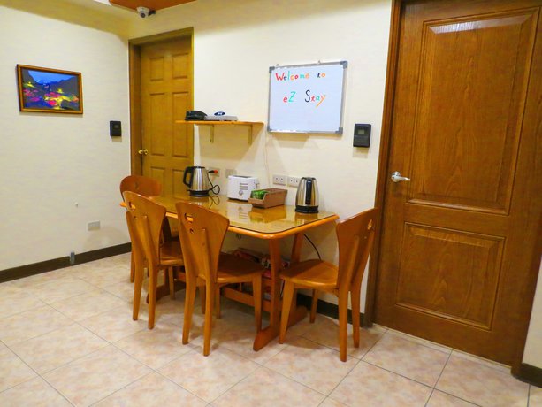 Imagen de los interiores del Hotel eZ Stay Juifen. Foto 19