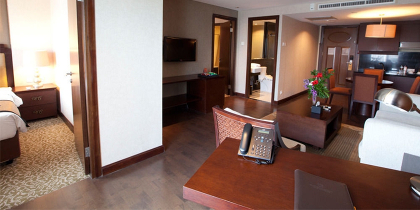 Imagen de los interiores del Hotel &eacute;l Bandung. Foto 3