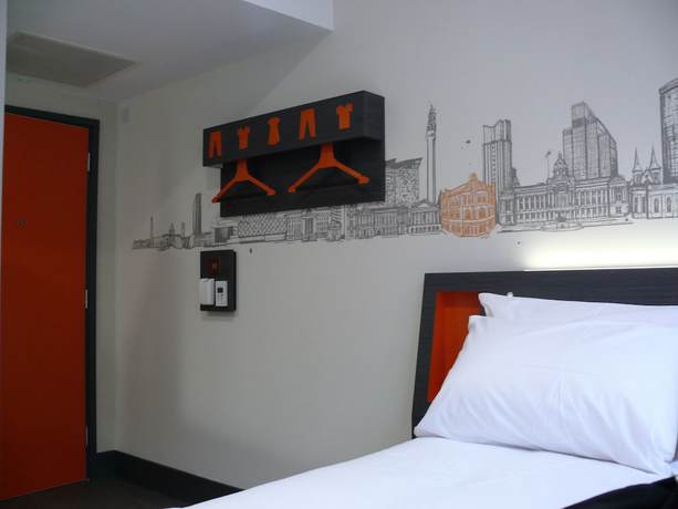 Imagen de la habitación del Hotel easyHotel Birmingham. Foto 8