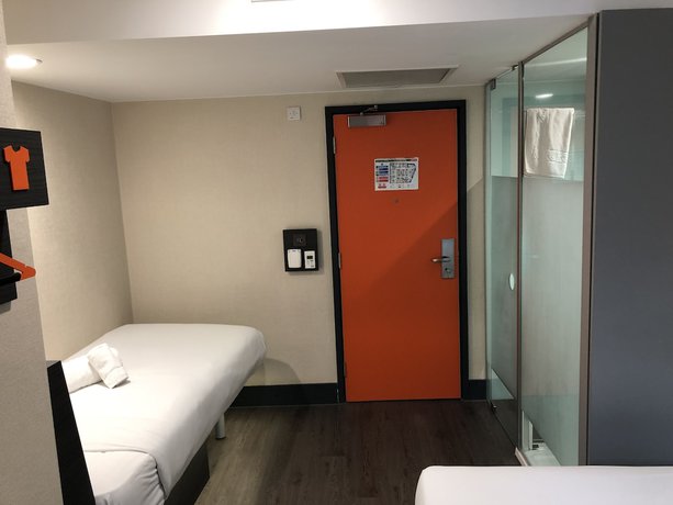 Imagen de la habitación del Hotel easyHotel Birmingham. Foto 9