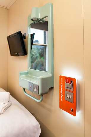 Imagen de la habitación del Hotel easyHotel Edinburgh. Foto 15