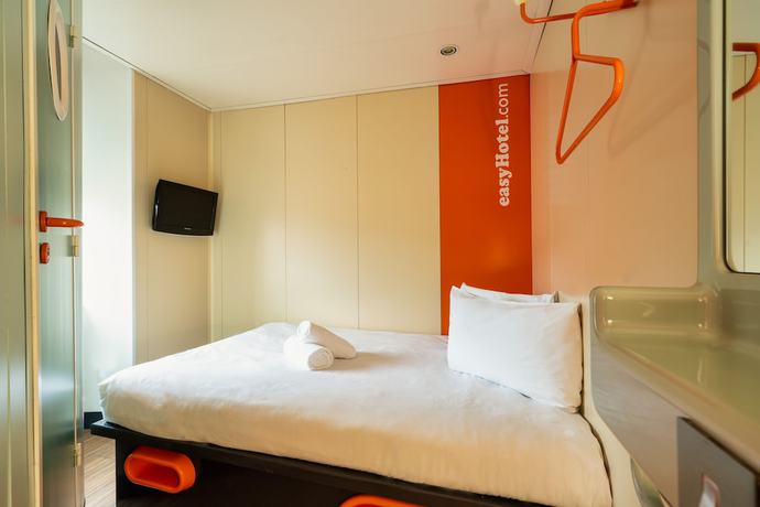 Imagen de la habitación del Hotel easyHotel Edinburgh. Foto 17