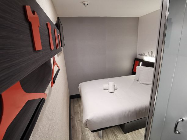Imagen de la habitación del Hotel easyHotel Leeds. Foto 15