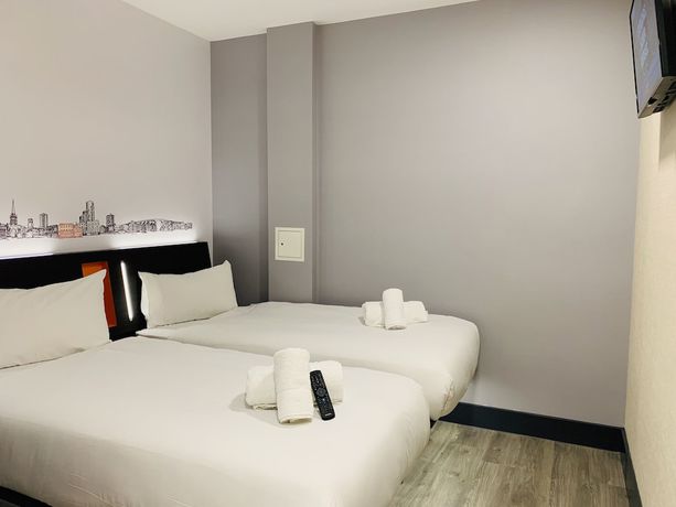 Imagen de la habitación del Hotel easyHotel London City Shoreditch. Foto 9