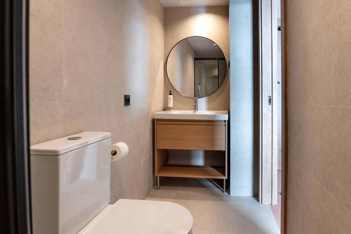 Imagen de la habitación del Hotel easyHotel Madrid Alcala. Foto 3