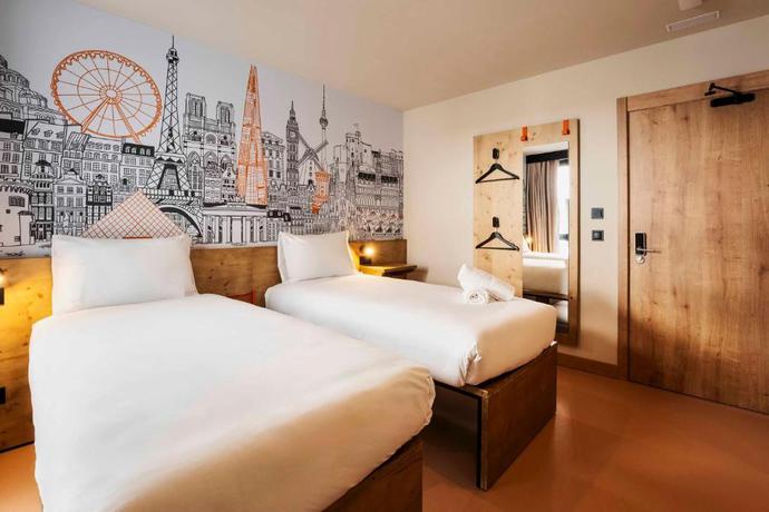 Imagen de la habitación del Hotel easyHotel Madrid Alcala. Foto 4