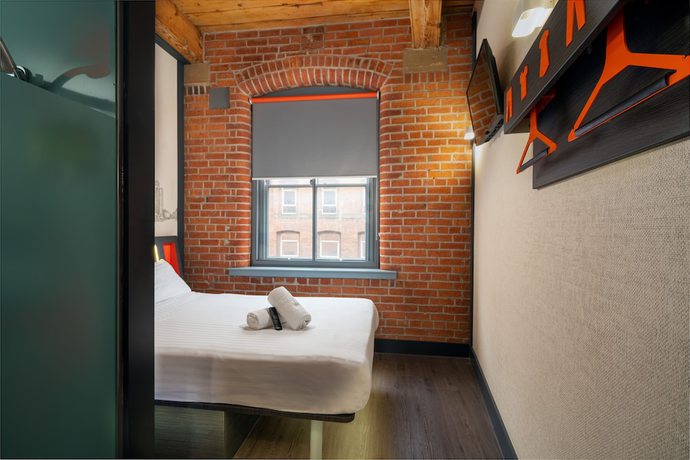 Imagen de la habitación del Hotel easyHotel Manchester. Foto 4