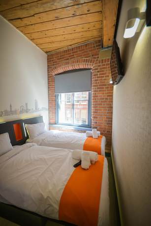 Imagen de la habitación del Hotel easyHotel Manchester. Foto 13